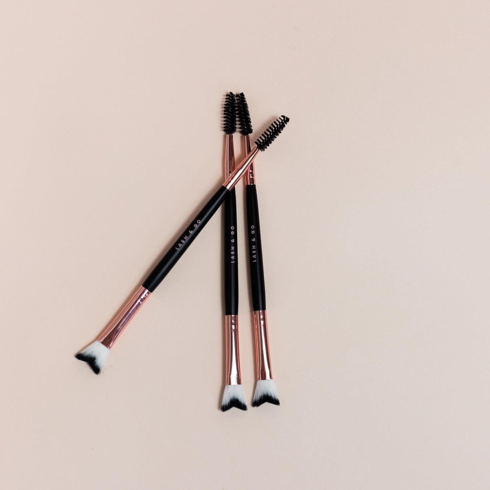 Lash brush